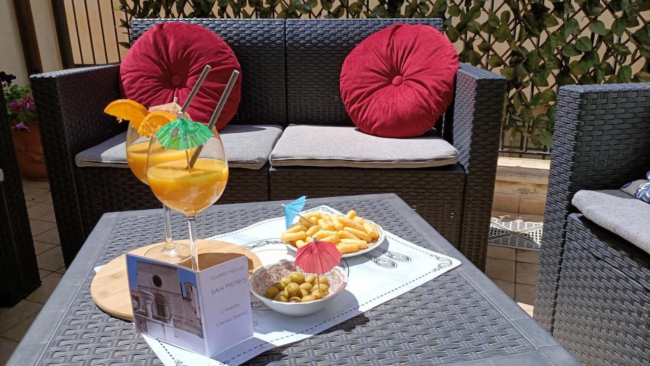 Cozy House Con Corte Privata In Centro Storico Aq LʼAquila Екстериор снимка